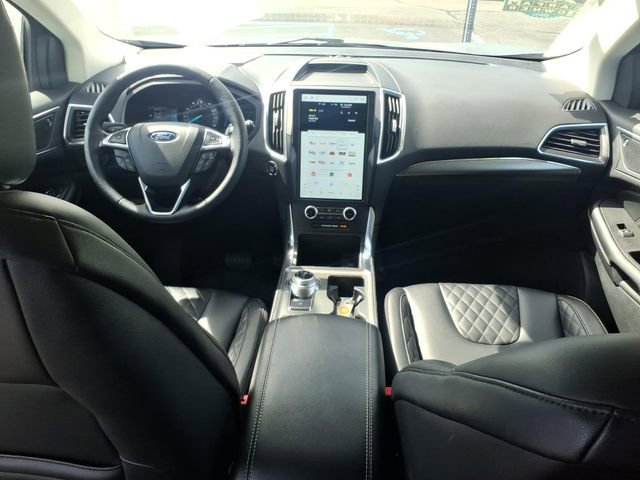 Certified 2024 Ford Edge Titanium AWD/4WD image 10