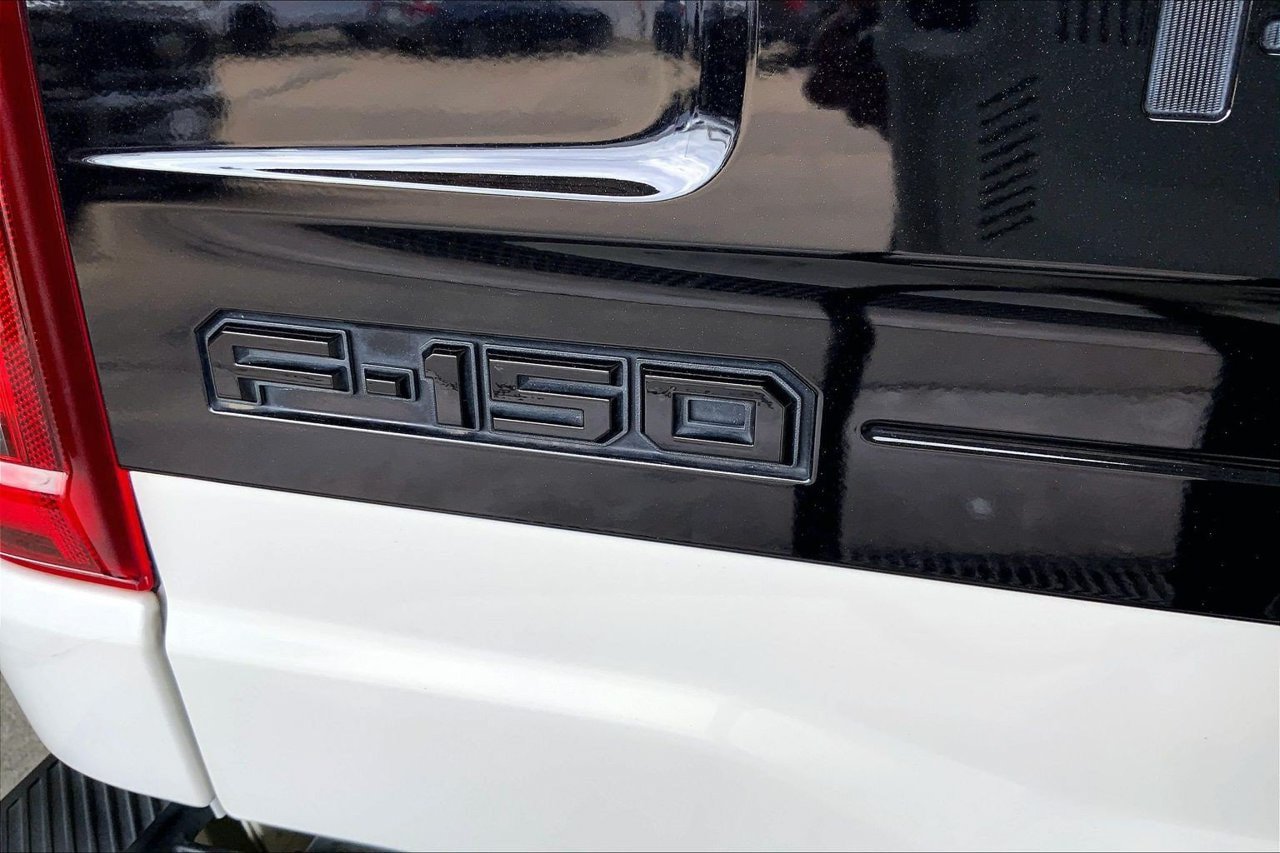 Certified 2022 Ford F150 Platinum w/ Equipment Group 701A High AWD/4WD image 9