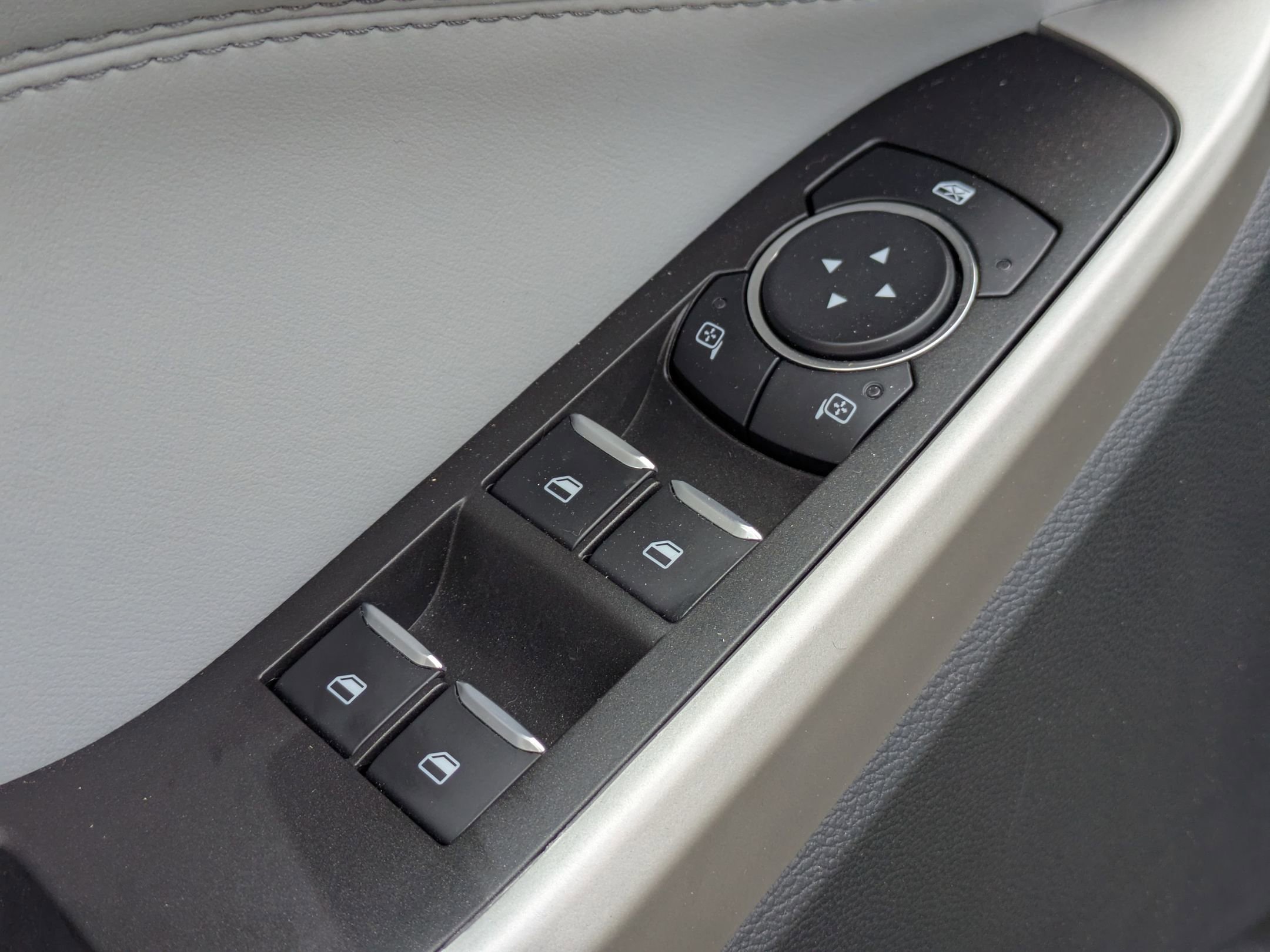 Certified 2024 Ford Explorer XLT w/ Equipment Group 202A image 11