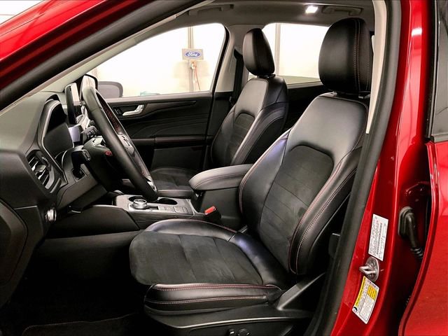 Certified 2022 Ford Escape SEL w/ SEL Stealth AWD Package image 24