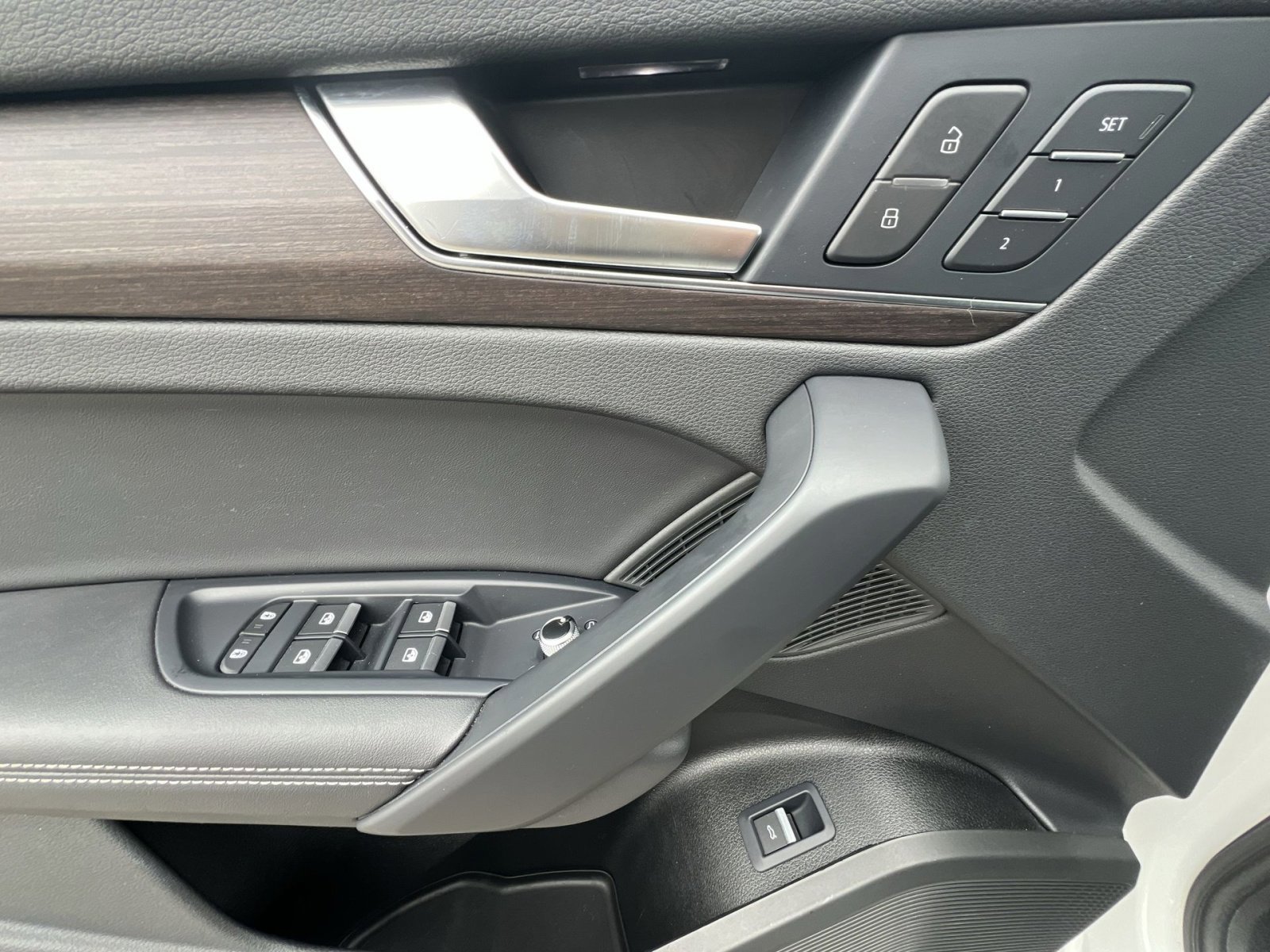 Used 2024 Audi Q5 2.0T Premium Plus image 15