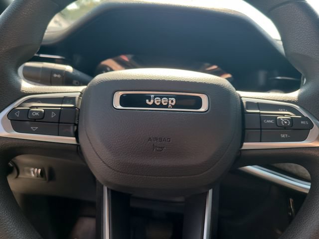 Used 2025 Jeep Compass Sport AWD/4WD image 12