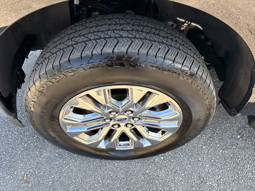 Certified 2025 Ford F150 Lariat w/ Equipment Group 501A Mid image 12