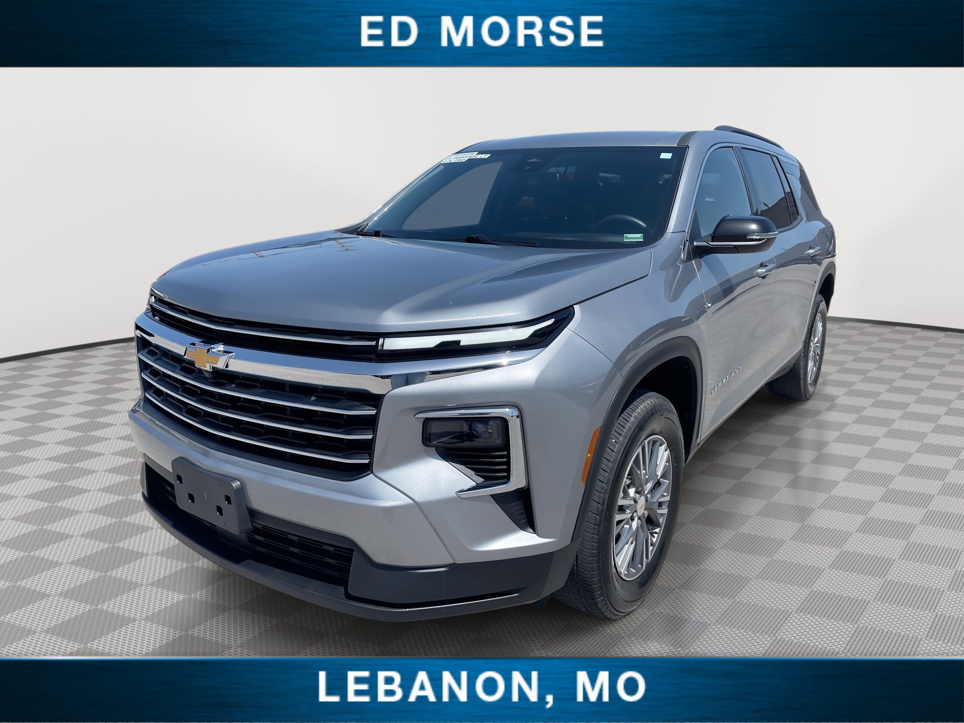 Used 2025 Chevrolet Traverse LT