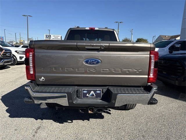 Certified 2023 Ford F250 Lariat w/ Chrome Package image 4