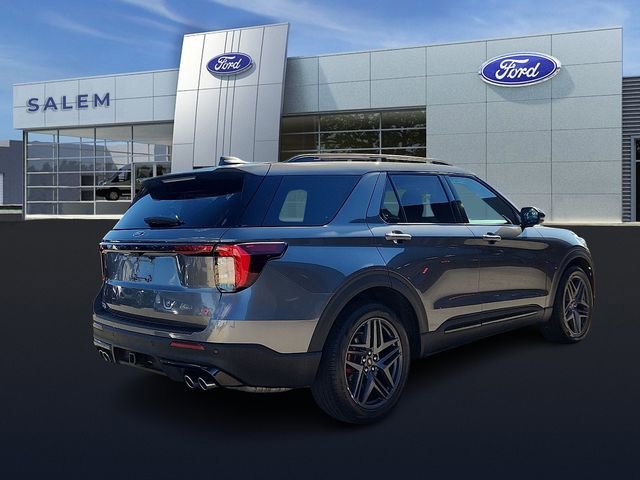 Certified 2025 Ford Explorer ST AWD/4WD image 3