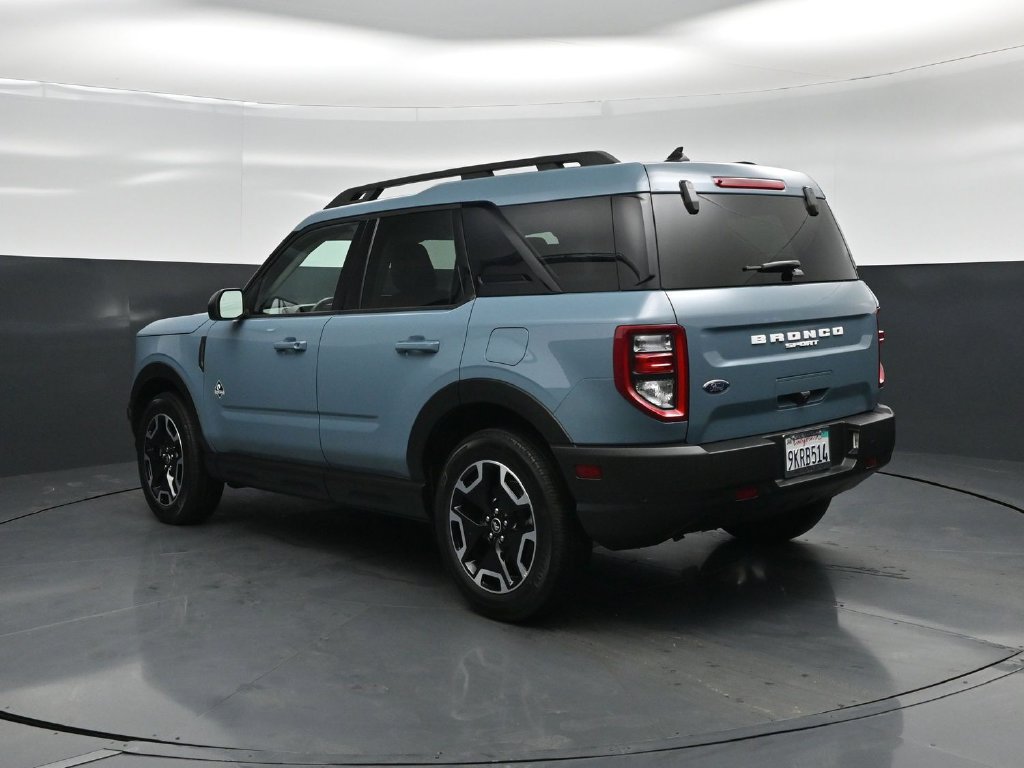 Certified 2023 Ford Bronco Sport Outer Banks w/ Tech Package AWD/4WD image 6