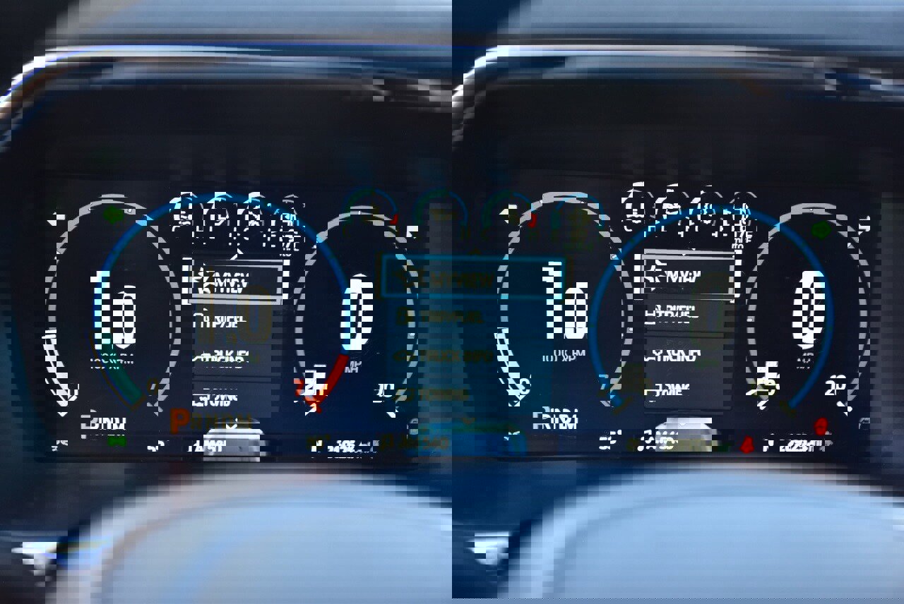 Certified 2023 Ford F150 Lariat w/ Equipment Group 502A High image 25