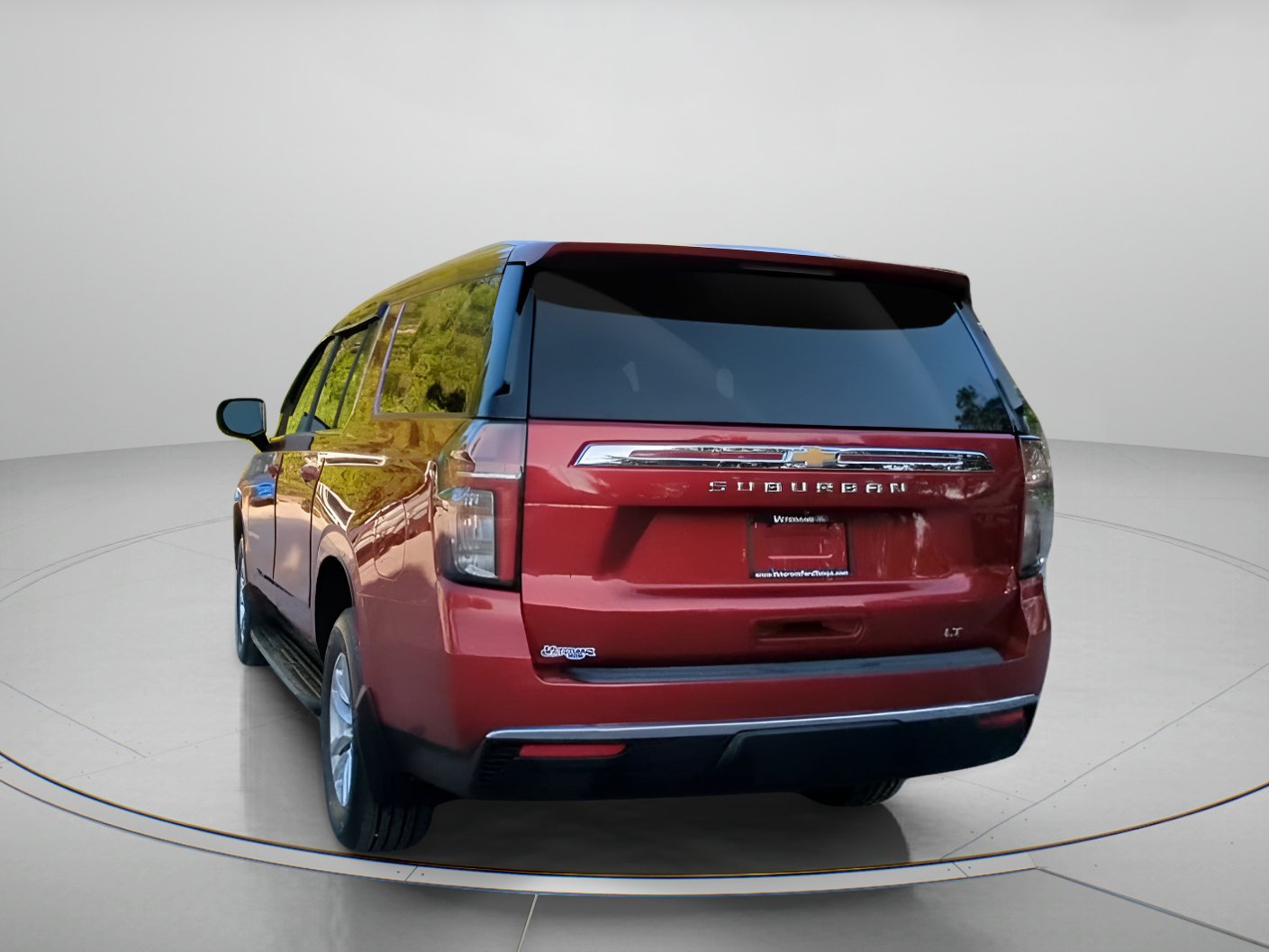 Used 2021 Chevrolet Suburban LT RWD image 22