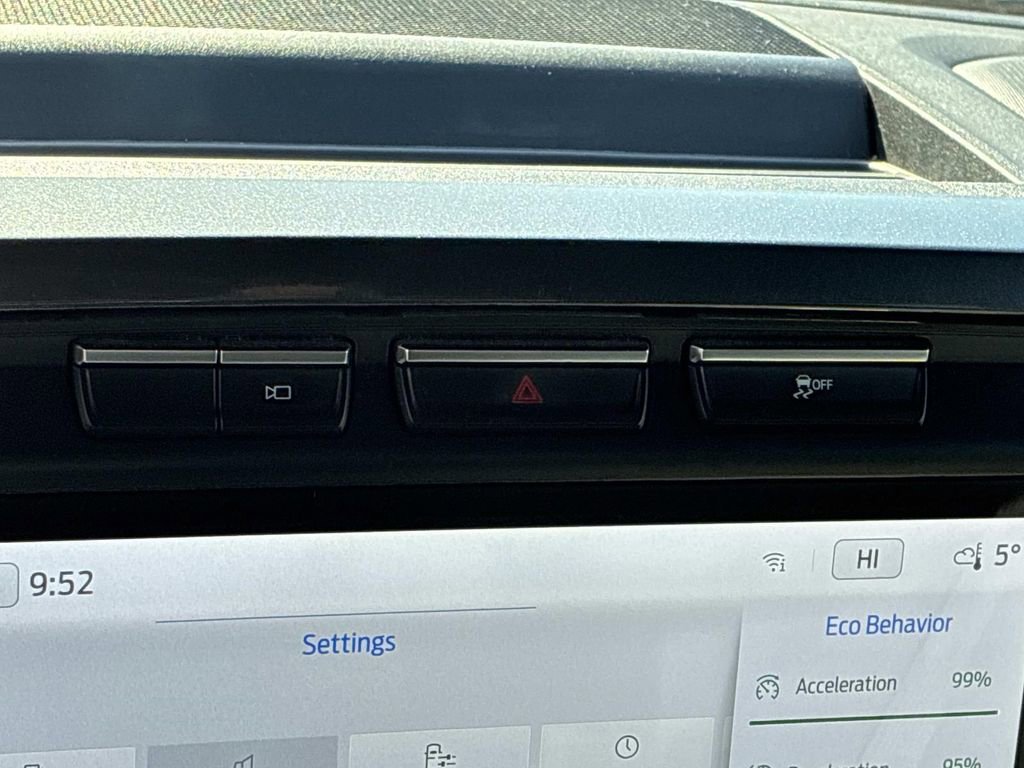 Certified 2022 Ford F150 XLT w/ Equipment Group 302A High image 33