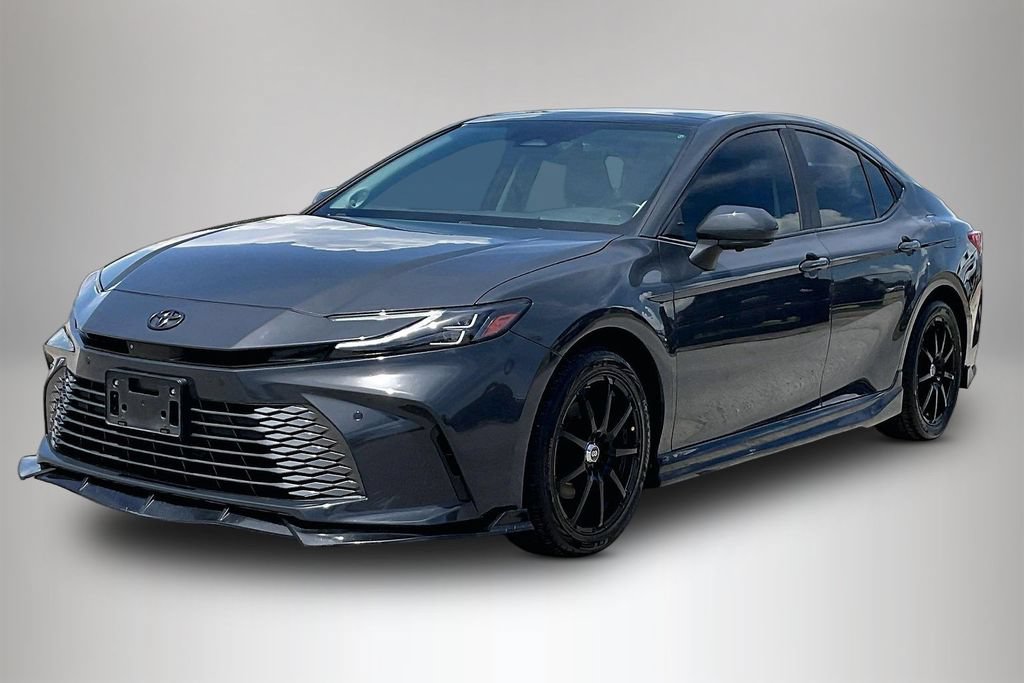 Used 2025 Toyota Camry XLE w/ Premium Plus Package AWD/4WD image 2