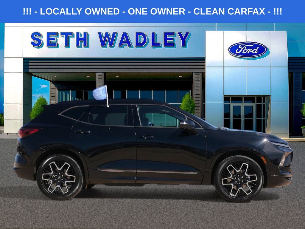 Used 2023 Chevrolet Blazer RS w/ Driver Confidence II Package AWD/4WD image 2