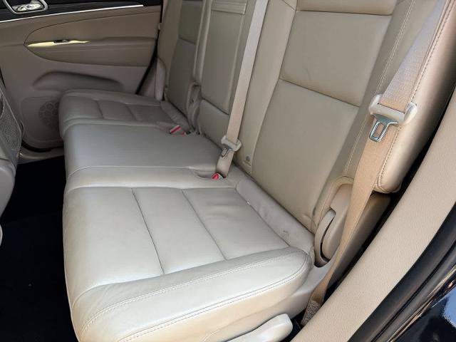 Used 2021 Jeep Grand Cherokee Limited w/ Premium Lighting Group AWD/4WD image 21