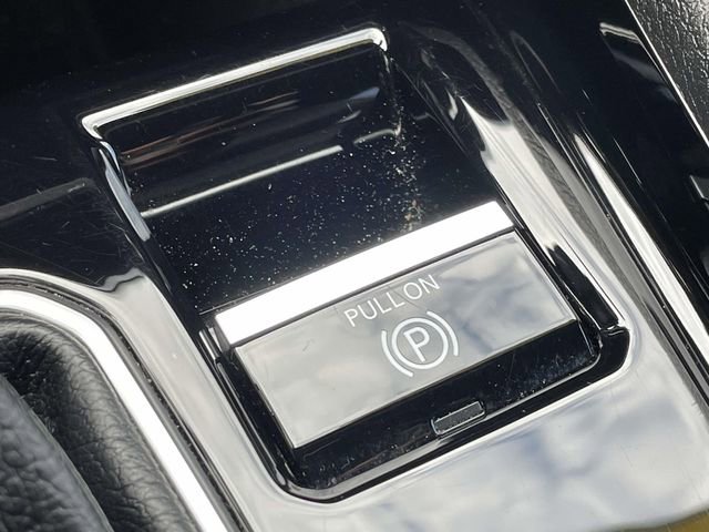 Used 2024 Jeep Compass Limited image 26