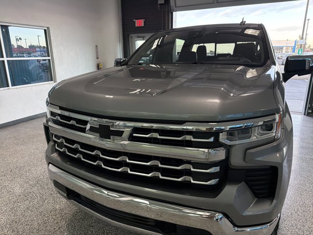 Used 2024 Chevrolet Silverado 1500 LTZ w/ Technology Package image 5
