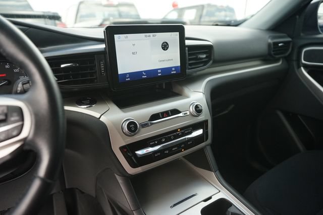 Certified 2022 Ford Explorer XLT RWD image 28