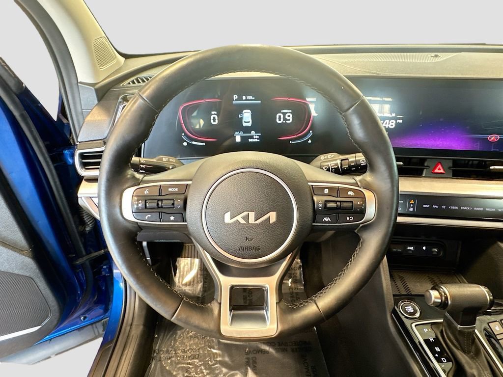Used 2023 Kia Sportage EX AWD/4WD image 10