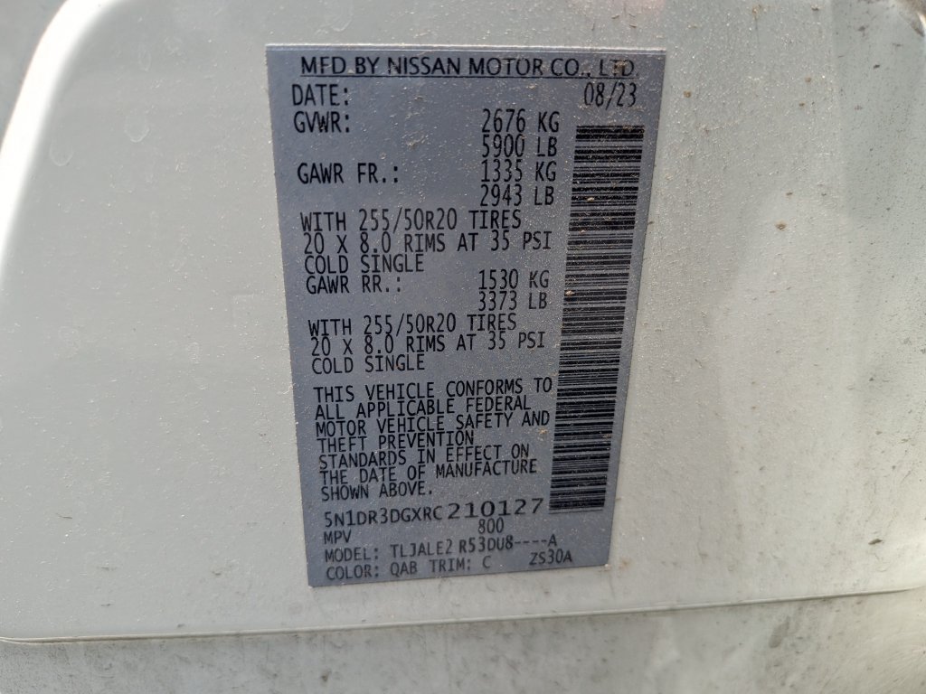 Used 2024 Nissan Pathfinder Platinum w/ Black Appearance Package FWD image 36