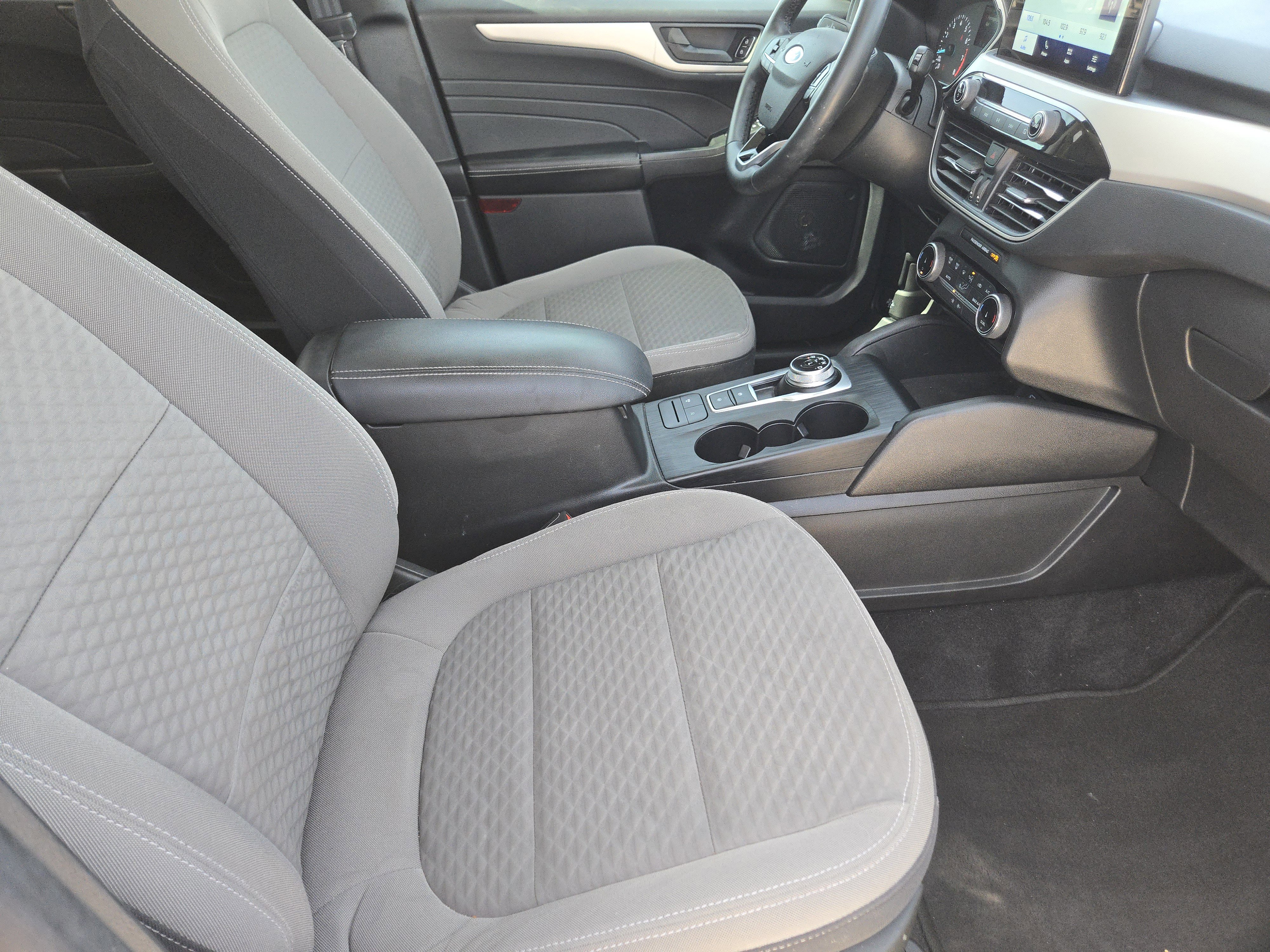 Certified 2022 Ford Escape SE w/ SE Sport Appearance Package image 13