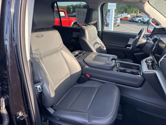 Certified 2025 Ford Expedition Active AWD/4WD image 13