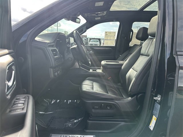 Used 2023 Chevrolet Suburban RST w/ Sport Performance Package image 21