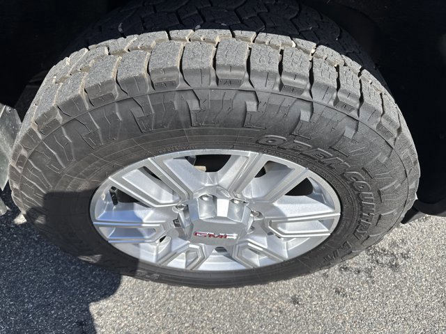 Used 2024 GMC Sierra 3500 SLE w/ SLE Value Package AWD/4WD image 13