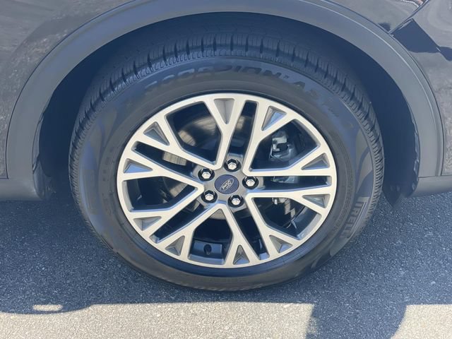 Certified 2022 Ford Escape SEL AWD/4WD image 38
