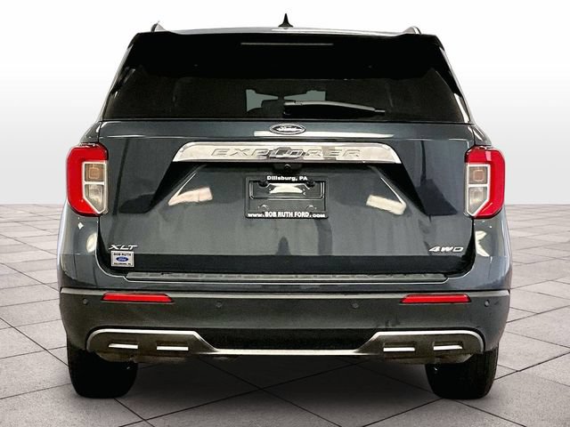 Certified 2022 Ford Explorer XLT w/ Equipment Group 202A AWD/4WD image 4