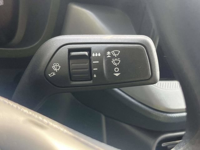 Certified 2025 Ford Maverick XL FWD image 31
