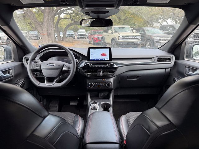 Certified 2025 Ford Escape ST-Line FWD image 16