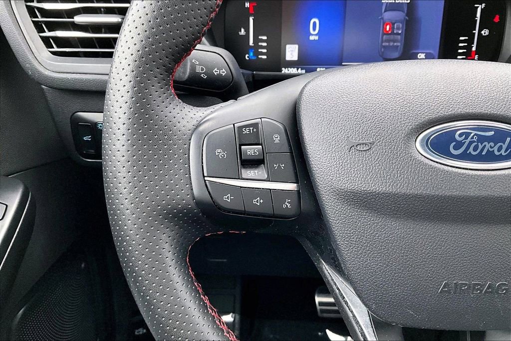 Certified 2024 Ford Escape ST-Line w/ Tech Pack #1 image 17