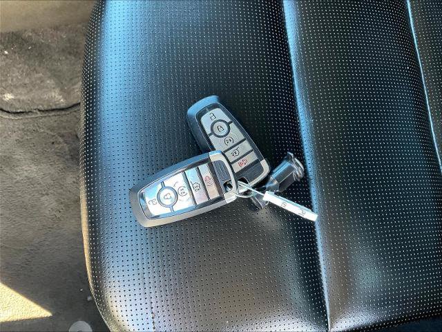 Certified 2024 Ford Escape Platinum AWD/4WD image 35