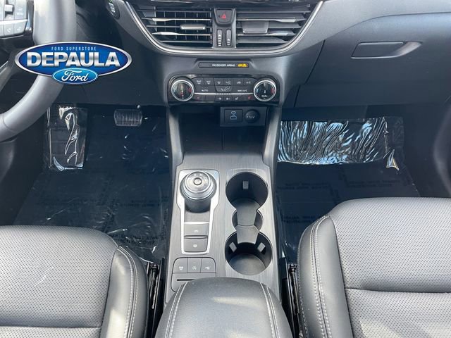 Certified 2022 Ford Escape Titanium w/ Class II Trailer Tow Package image 14