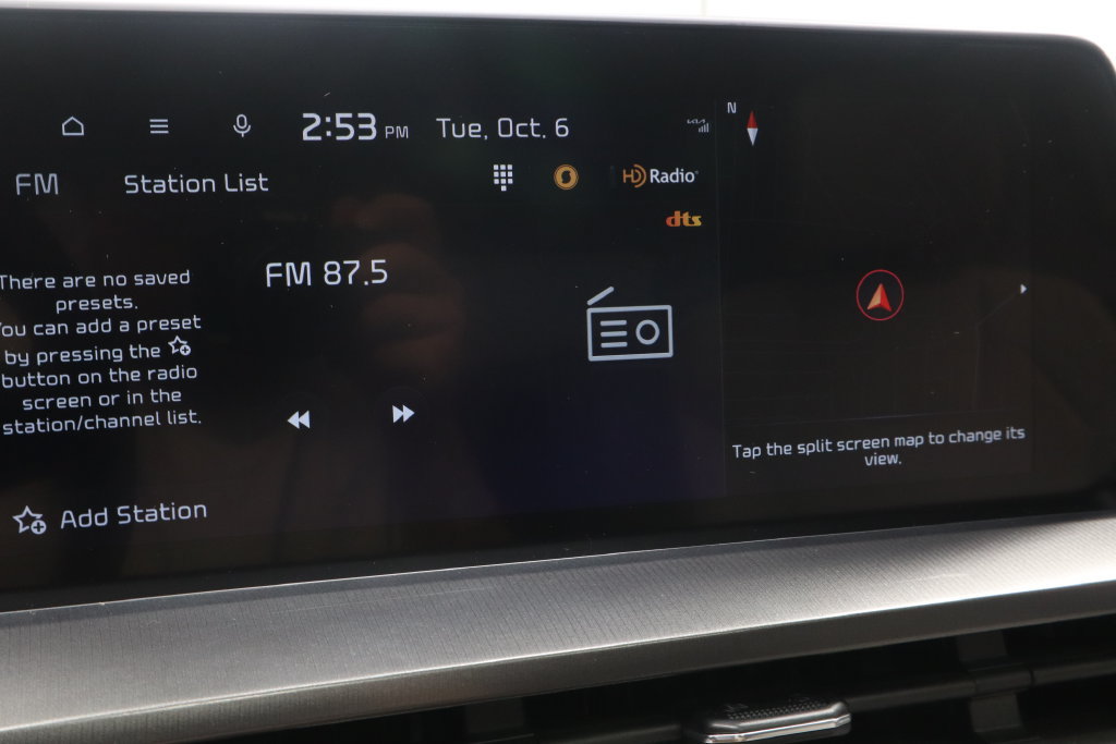 Used 2023 Kia Telluride S w/ S Sunroof Package FWD image 3