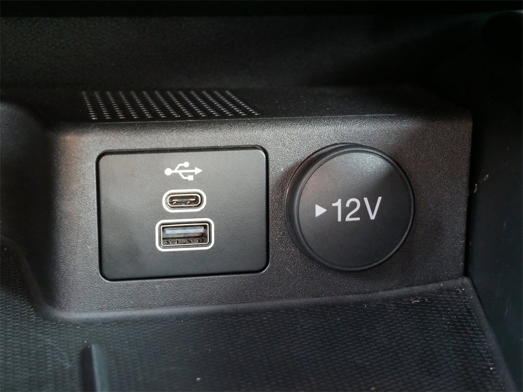 Certified 2025 Ford Escape ST-Line image 24