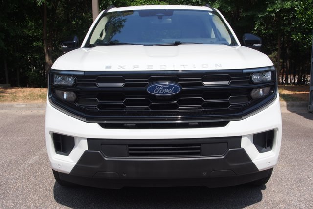 Certified 2025 Ford Expedition Max Active AWD/4WD image 3
