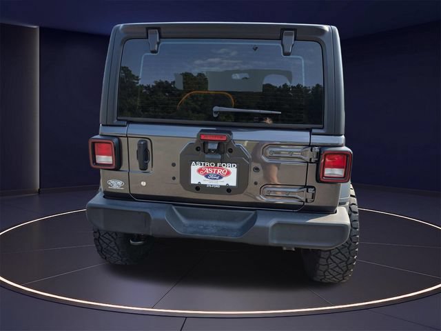 Used 2024 Jeep Wrangler Sport AWD/4WD image 5