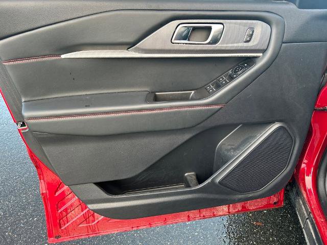 Certified 2025 Ford Explorer ST-Line image 17