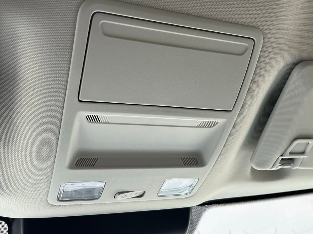 Certified 2025 Ford Maverick Lariat image 32