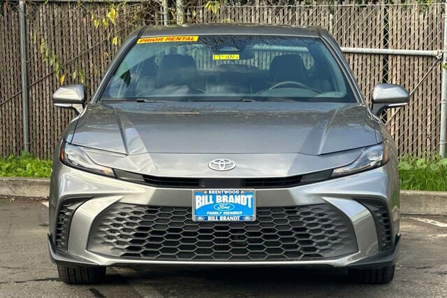 Used 2025 Toyota Camry SE image 6