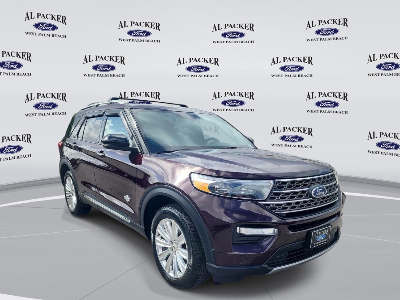 Certified 2023 Ford Explorer King Ranch w/ Class IV Trailer Tow Package AWD/4WD image 7