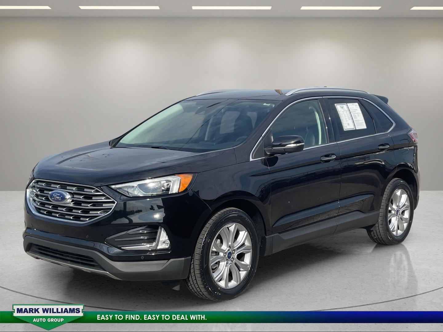 Certified 2022 Ford Edge Titanium AWD/4WD image 2