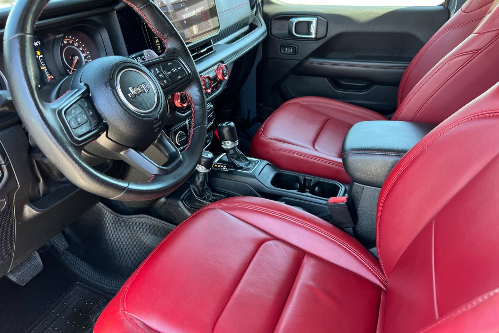 Used 2024 Jeep Wrangler Unlimited Rubicon 392 AWD/4WD image 12