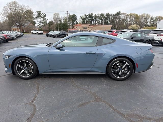 Certified 2024 Ford Mustang Coupe image 2