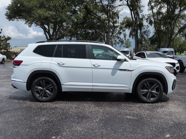 Used 2021 Volkswagen Atlas SE w/ Panoramic Sunroof Package FWD image 4