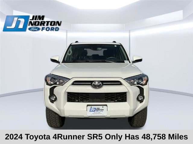 Used 2024 Toyota 4Runner SR5 AWD/4WD image 10