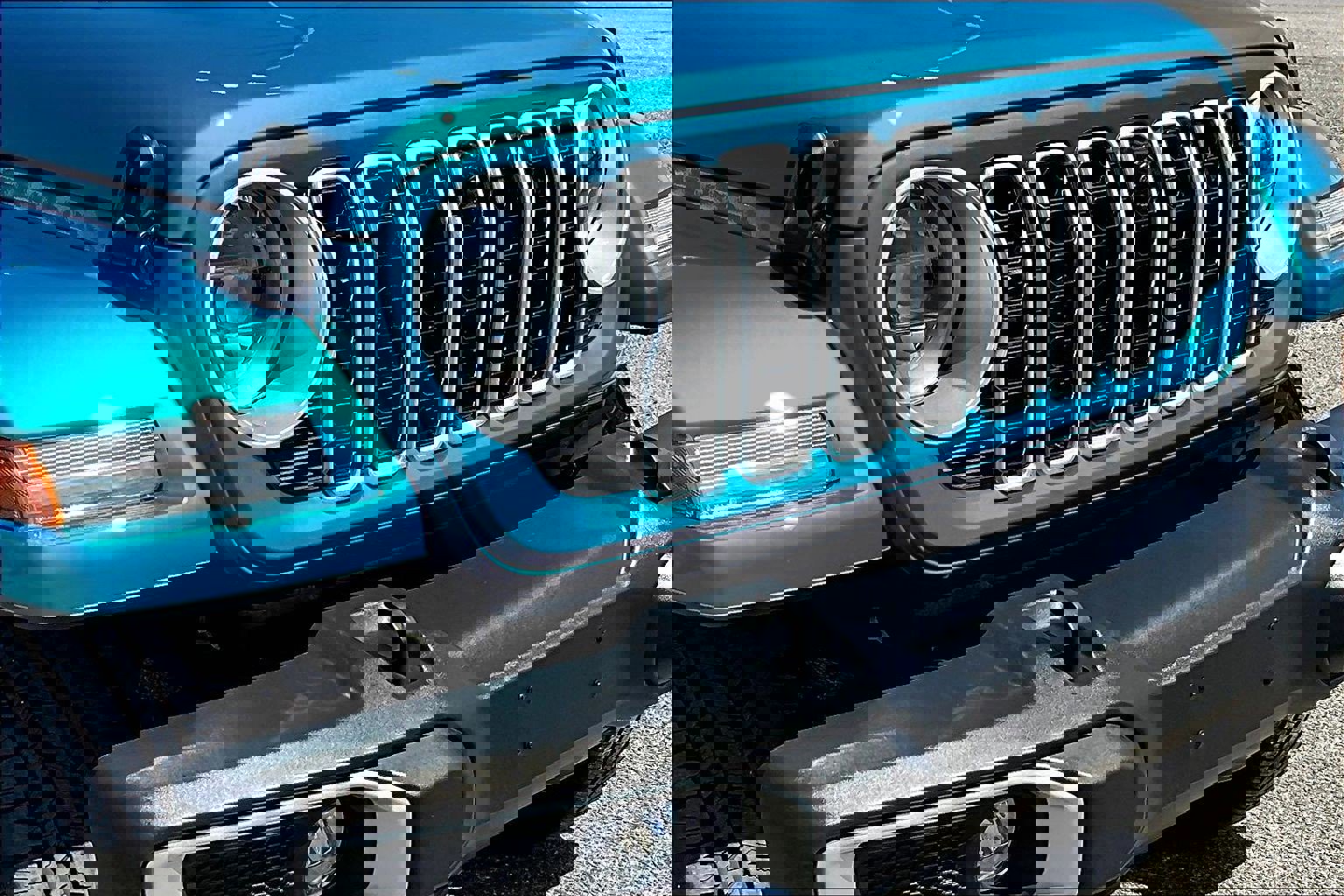 Used 2024 Jeep Wrangler Sahara w/ Technology Group AWD/4WD image 28