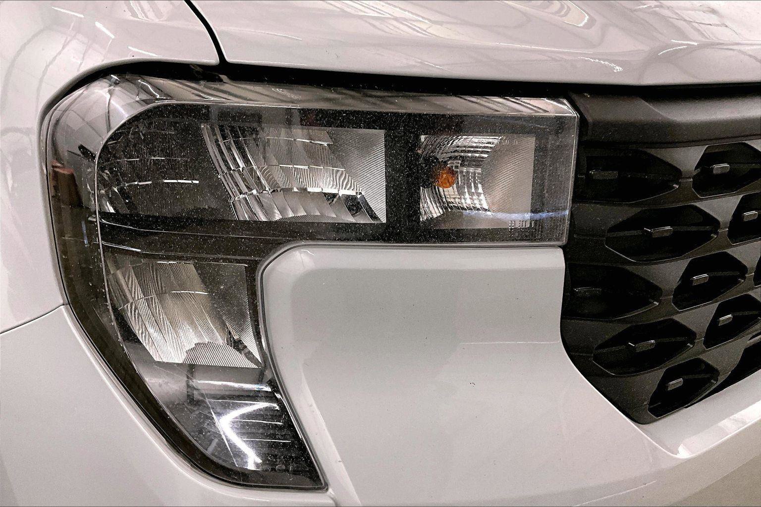 Certified 2025 Ford Maverick XL w/ Equipment Group 102A image 27