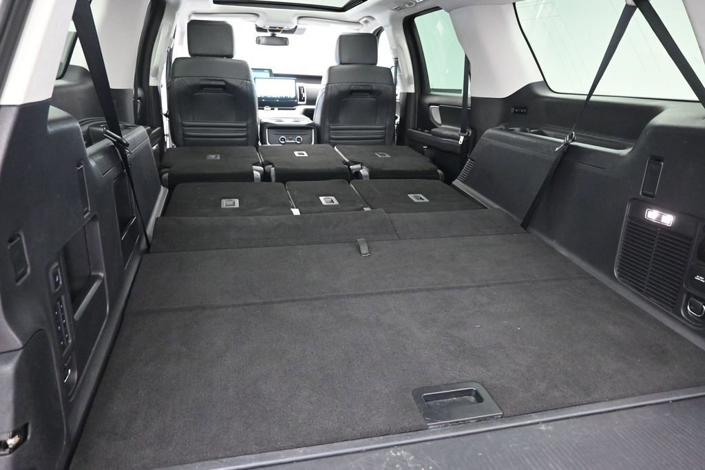 Certified 2025 Ford Expedition Max Active AWD/4WD image 11