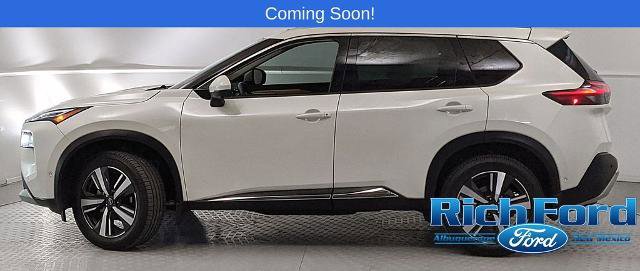 Used 2022 Nissan Rogue Platinum w/ Head-Up Display Package AWD/4WD image 5